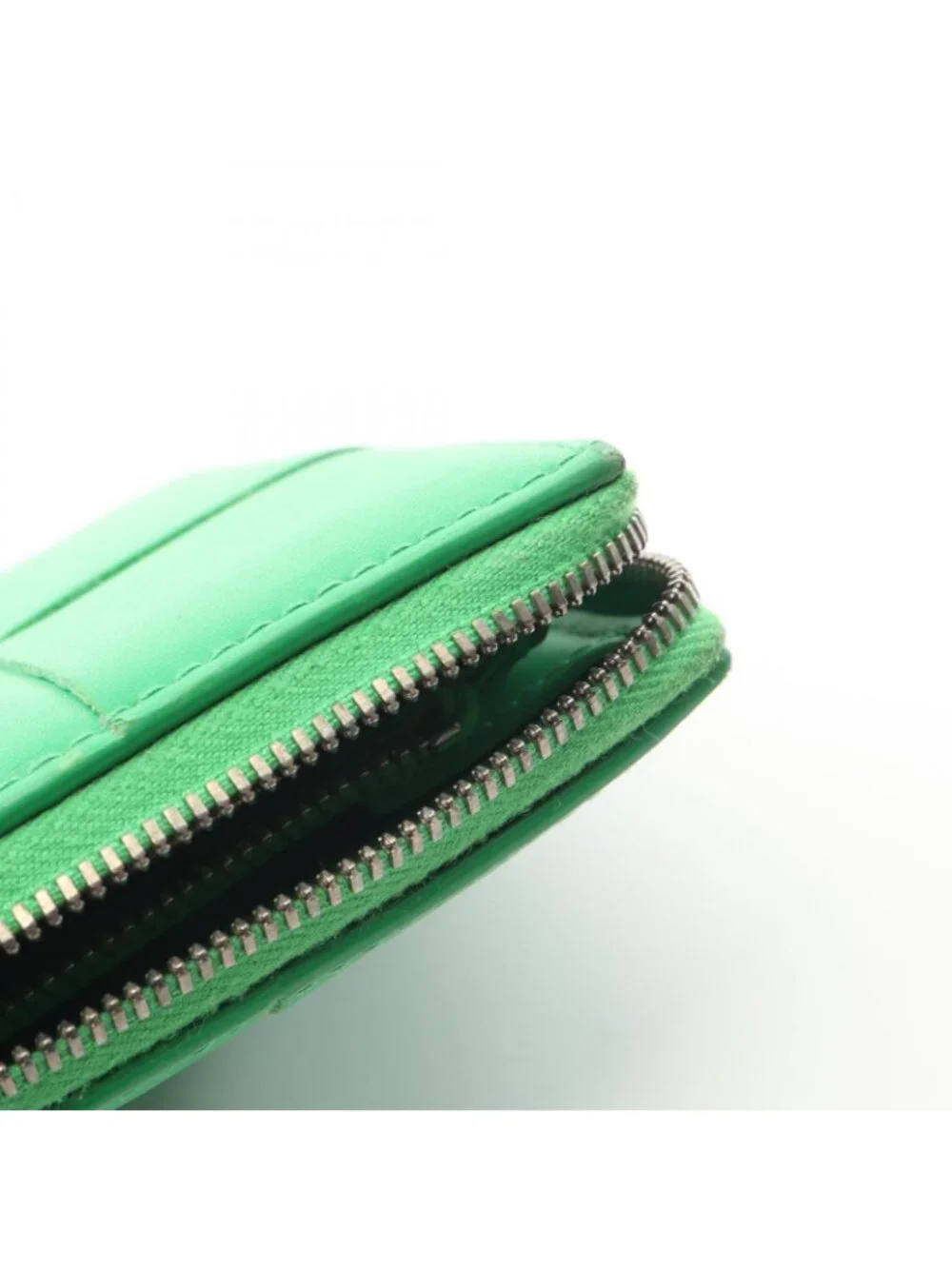 Bottega Veneta Round Wallet Zip Around Maxi Intrecht Green Leather Cassette